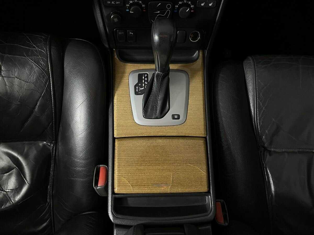Volvo XC90 с пробегом — 2003 год. Фото: #11