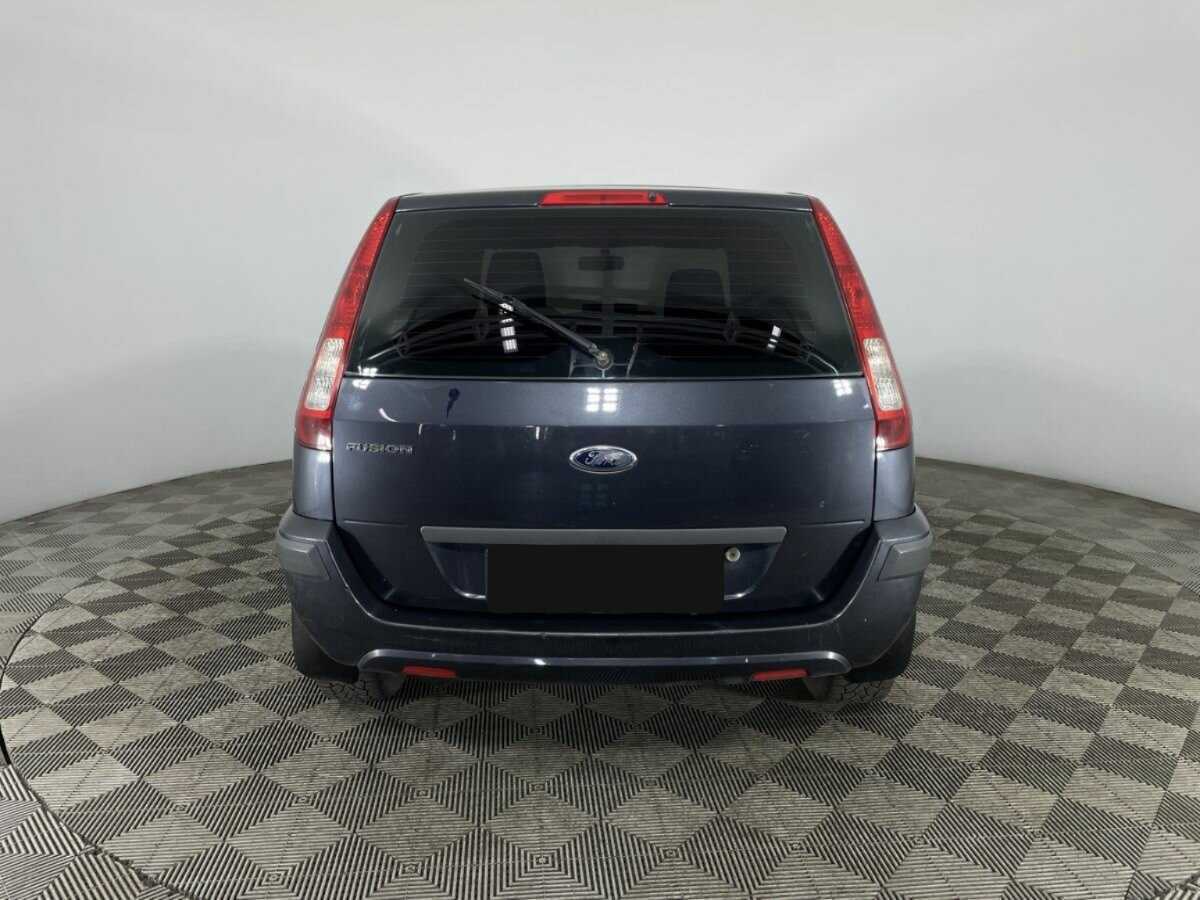 Ford Fusion с пробегом — 2006 год. Фото: #2