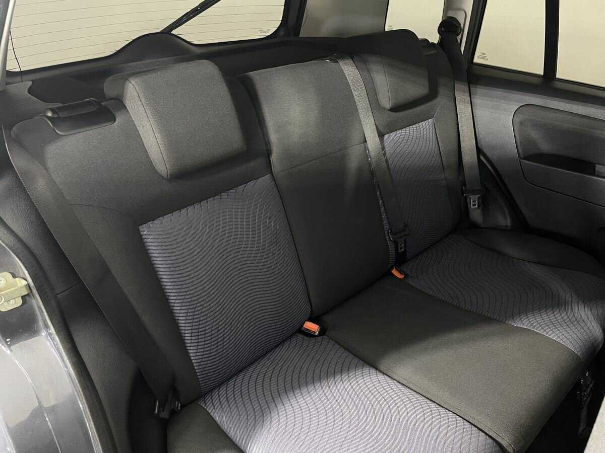 Ford Fusion с пробегом — 2006 год. Фото: #14