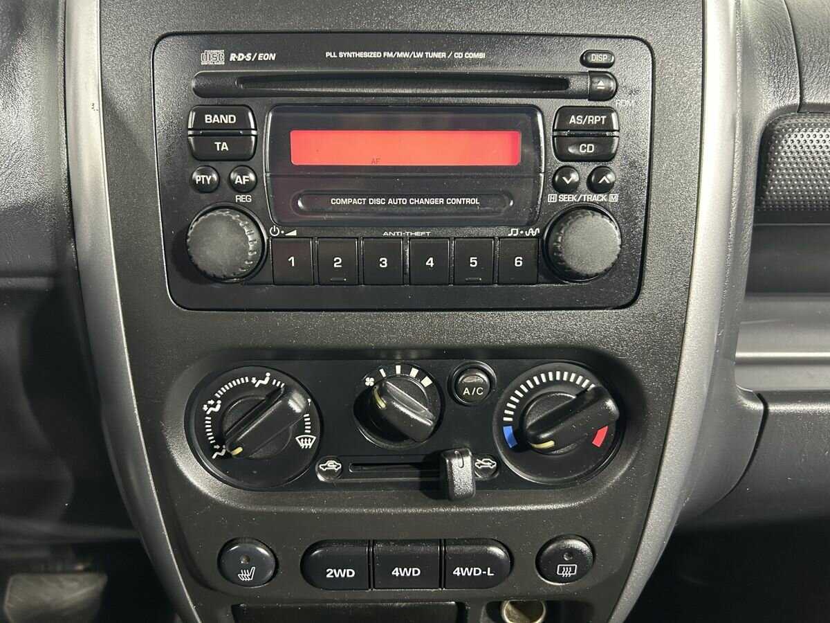 Suzuki Jimny с пробегом — 2008 год. Фото: #11