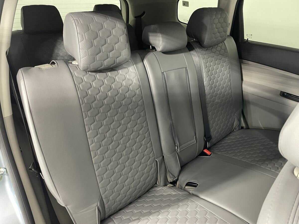 Chevrolet Orlando с пробегом — 2012 год. Фото: #14