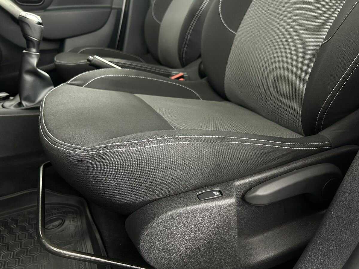Renault Sandero с пробегом — 2021 год. Фото: #9