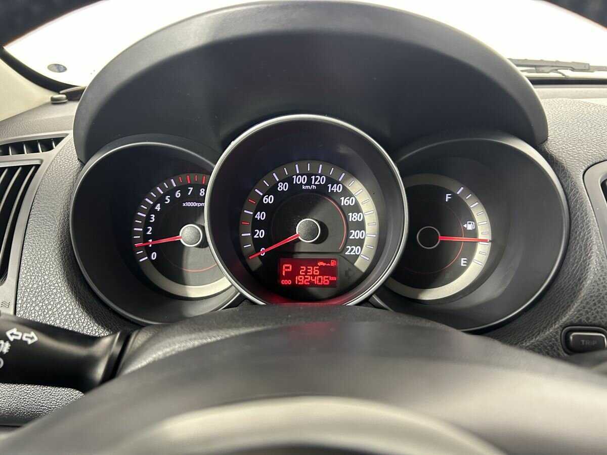 Kia Cerato с пробегом — 2010 год. Фото: #9