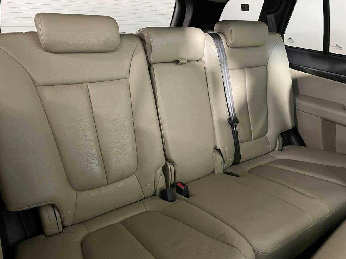 Hyundai Santa Fe с пробегом — 2010 год. Фото: #14