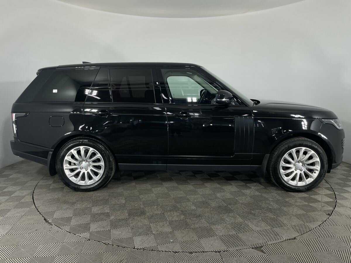 Land Rover Range Rover с пробегом — 2018 год. Фото: #3
