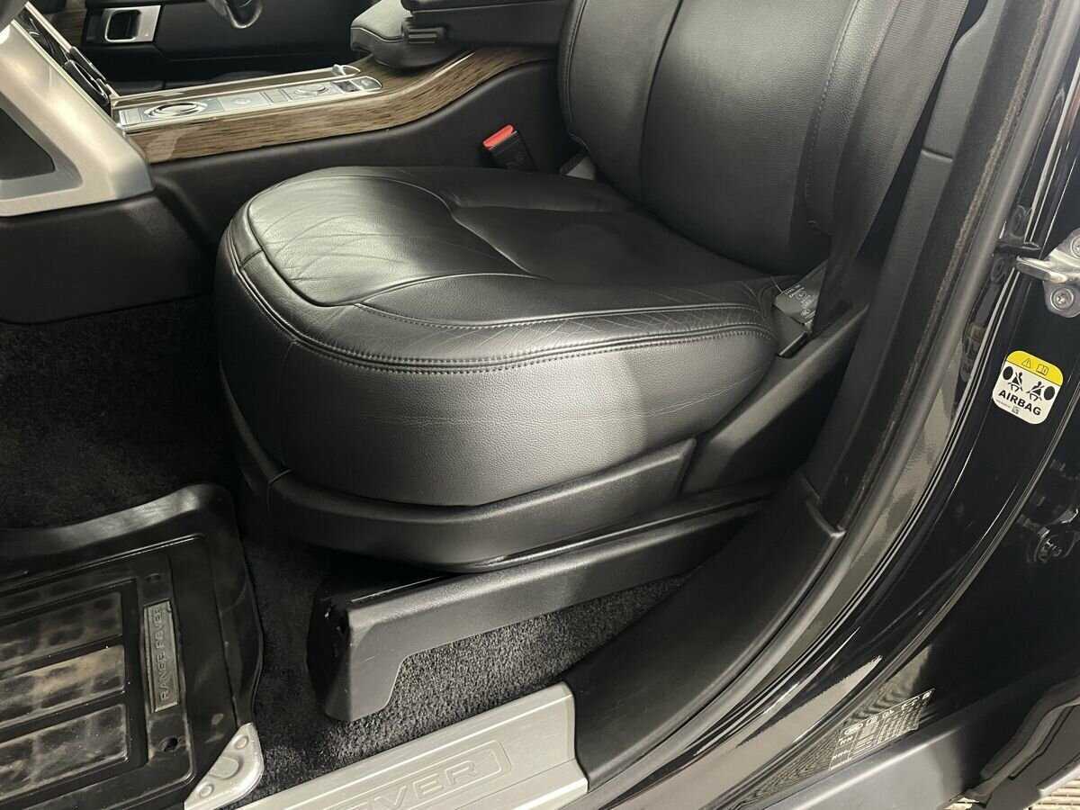 Land Rover Range Rover с пробегом — 2018 год. Фото: #9