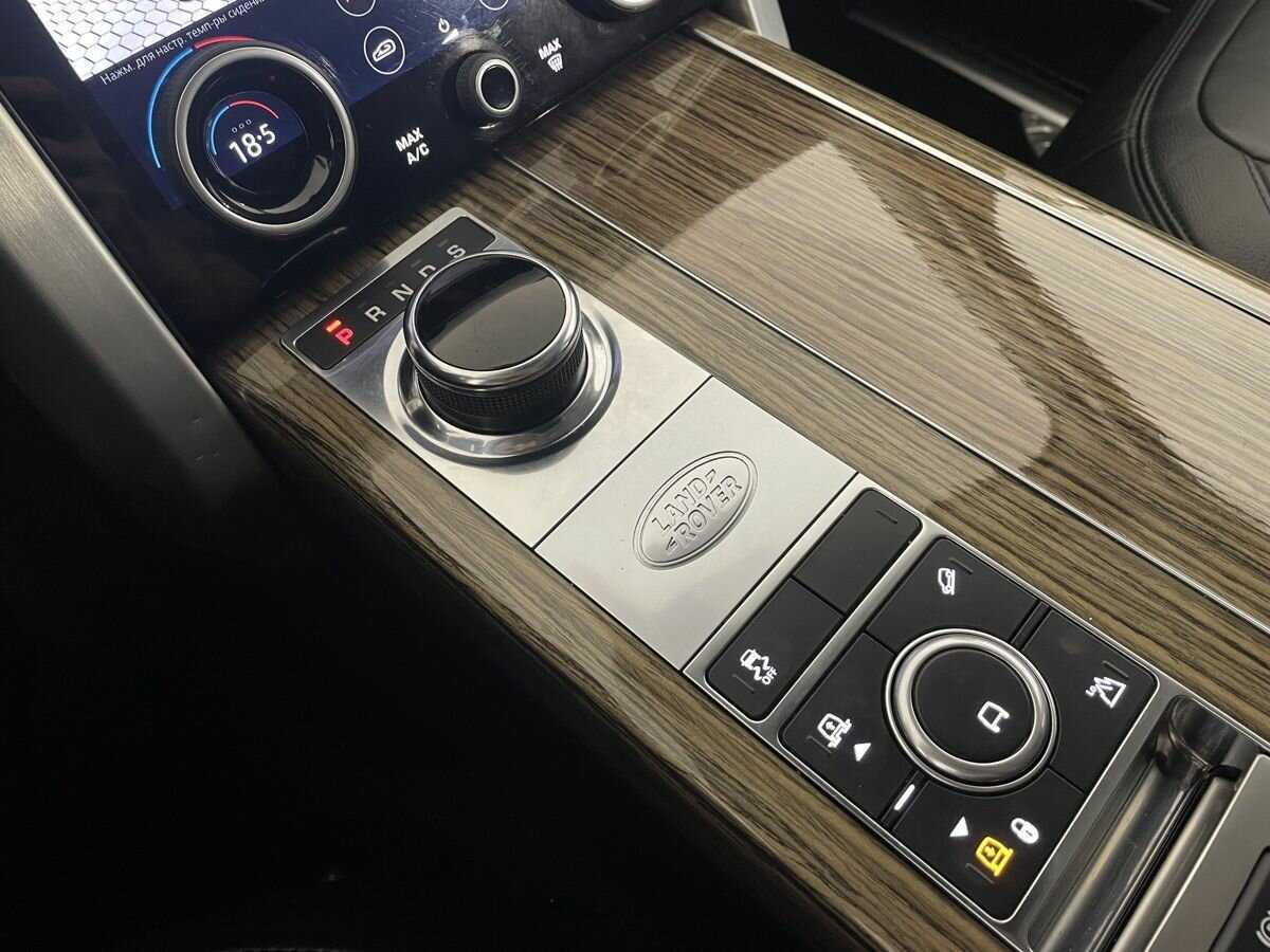 Land Rover Range Rover с пробегом — 2018 год. Фото: #11