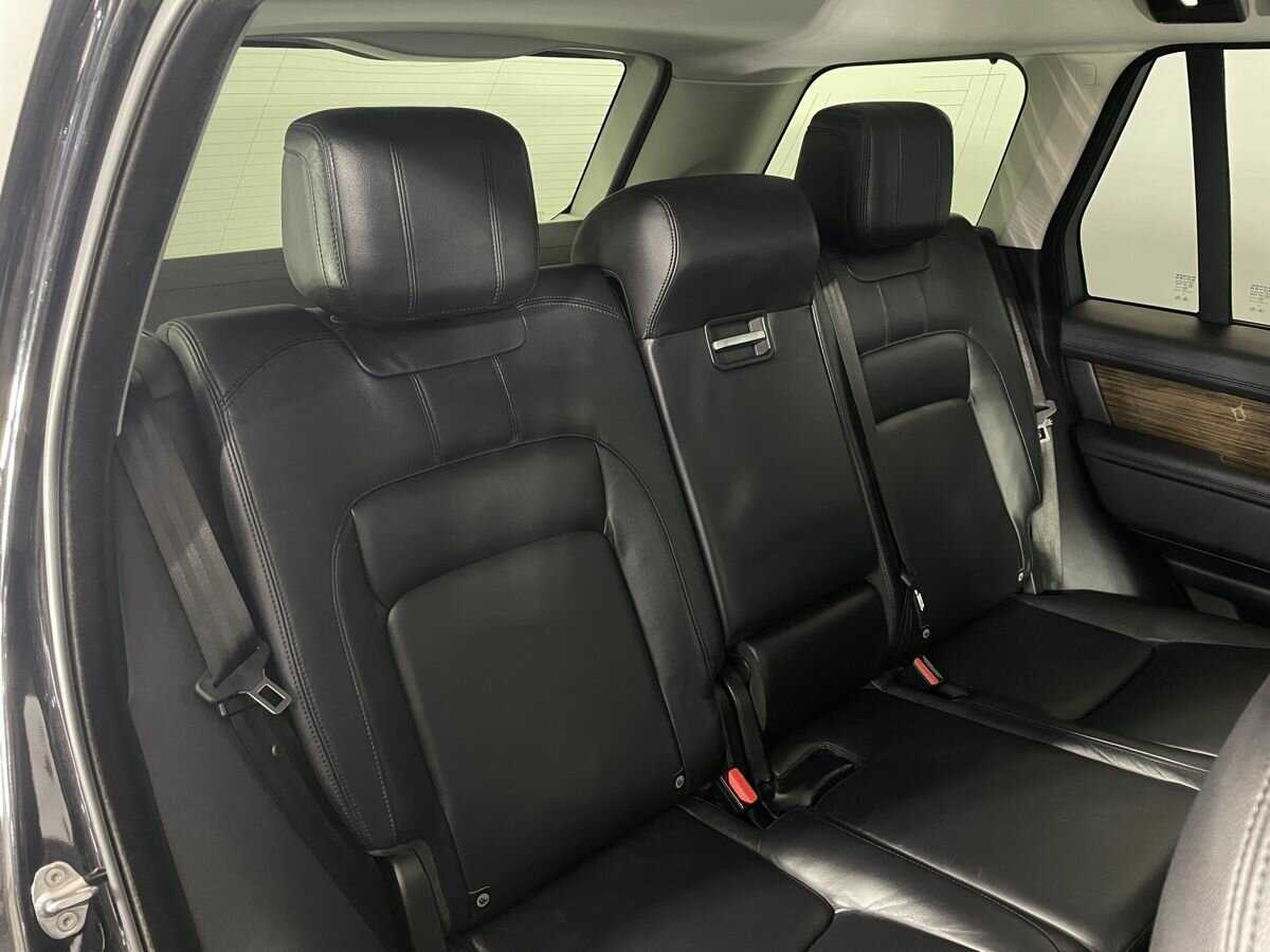 Land Rover Range Rover с пробегом — 2018 год. Фото: #13