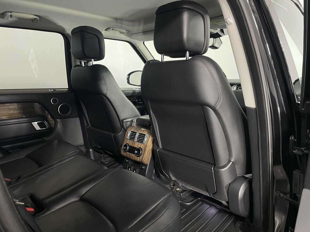 Land Rover Range Rover с пробегом — 2018 год. Фото: #14