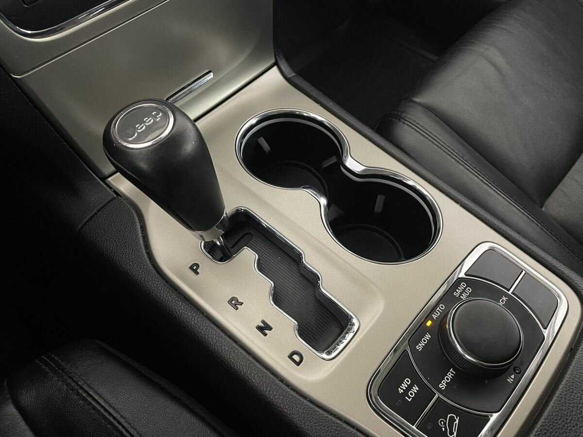 Jeep Grand Cherokee с пробегом — 2012 год. Фото: #12