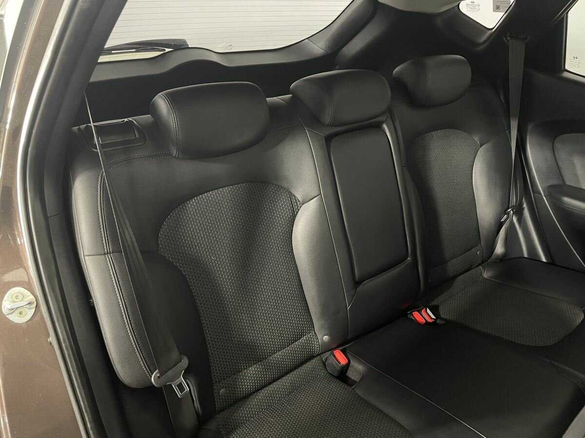 Hyundai ix35 с пробегом — 2010 год. Фото: #12