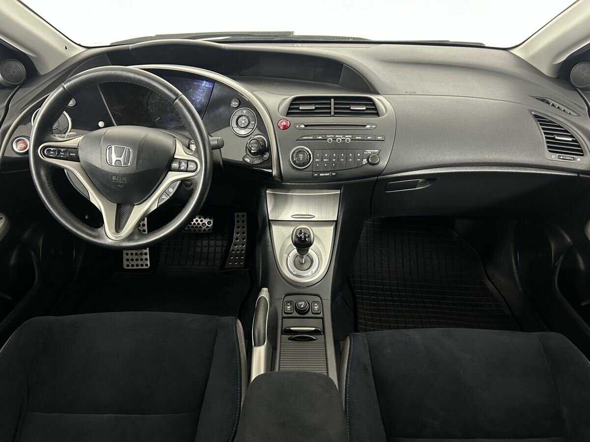 Honda Civic с пробегом — 2008 год. Фото: #6