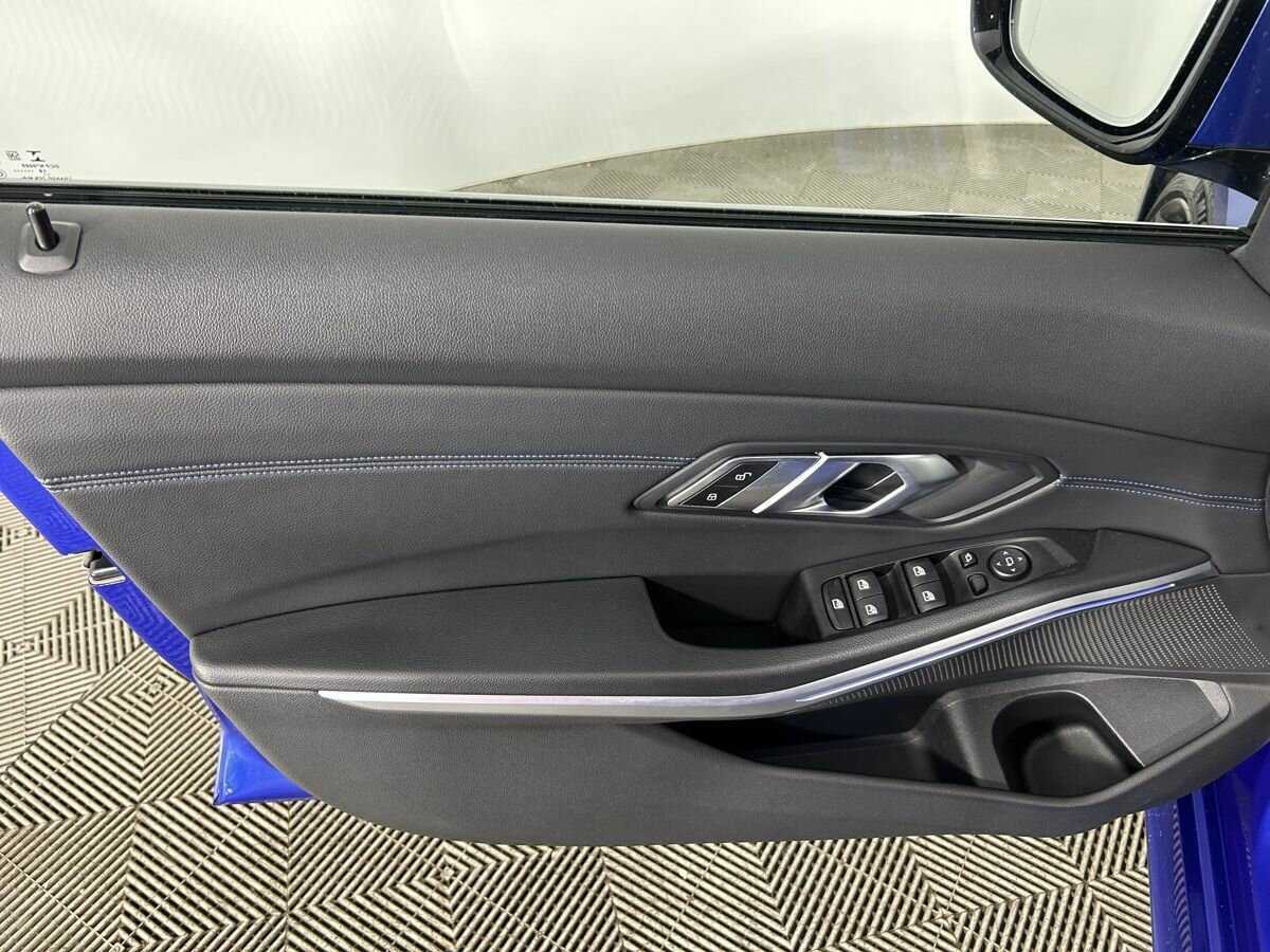 BMW 3 серии с пробегом — 2019 год. Фото: #7