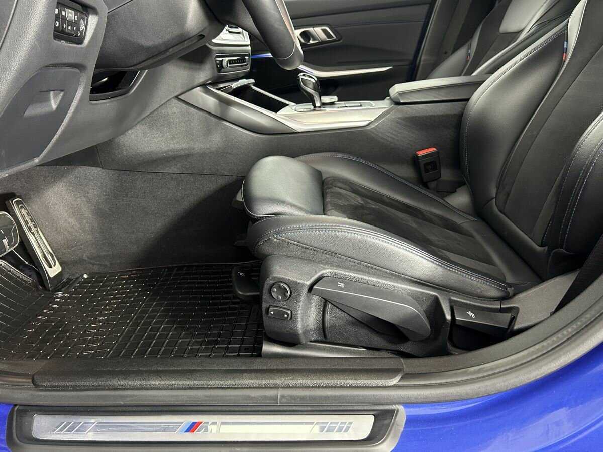 BMW 3 серии с пробегом — 2019 год. Фото: #9