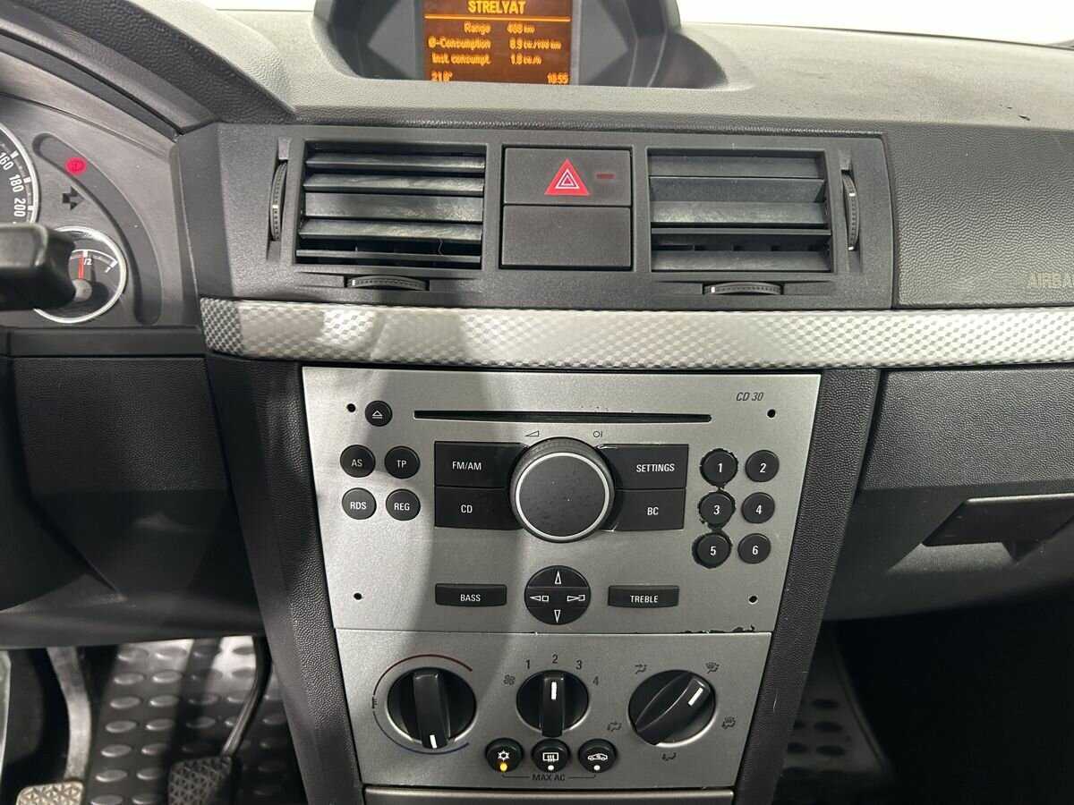 Opel Meriva с пробегом — 2008 год. Фото: #11