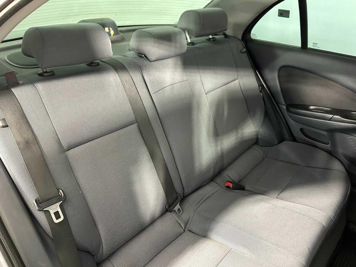 Nissan Almera с пробегом — 2005 год. Фото: #14