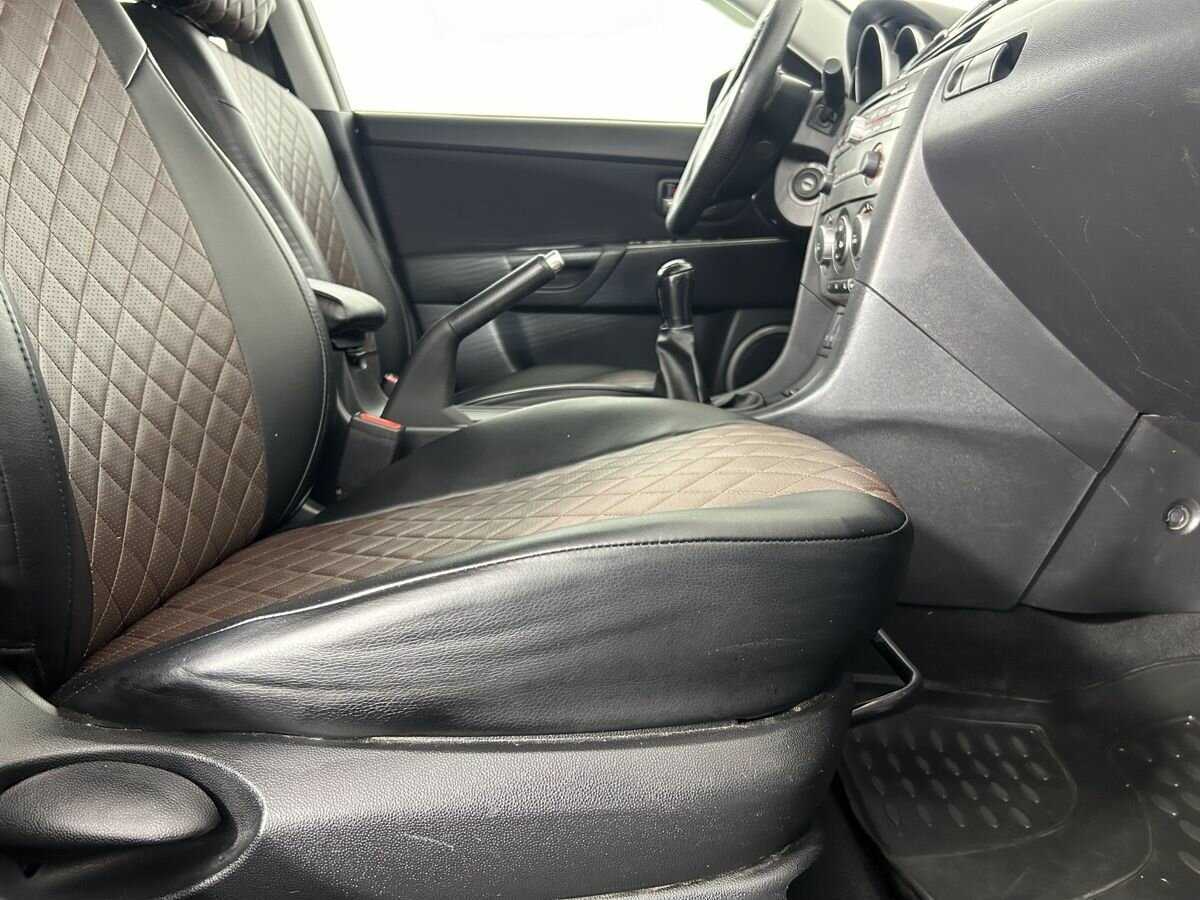 Mazda 3 с пробегом — 2007 год. Фото: #13