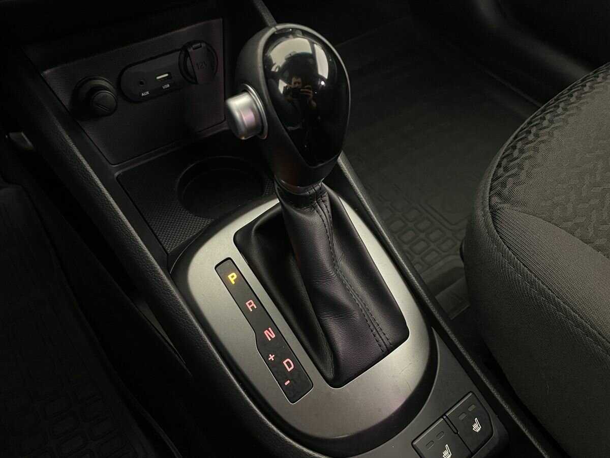 Kia Rio с пробегом — 2016 год. Фото: #11