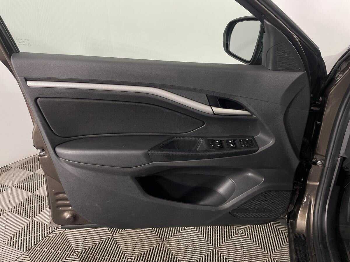 Lada (ВАЗ) Vesta с пробегом — 2021 год. Фото: #7