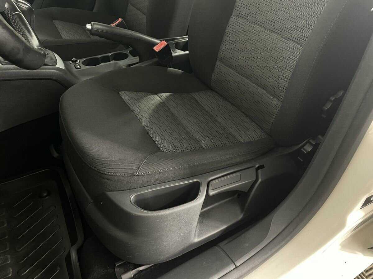 Skoda Octavia с пробегом — 2011 год. Фото: #9