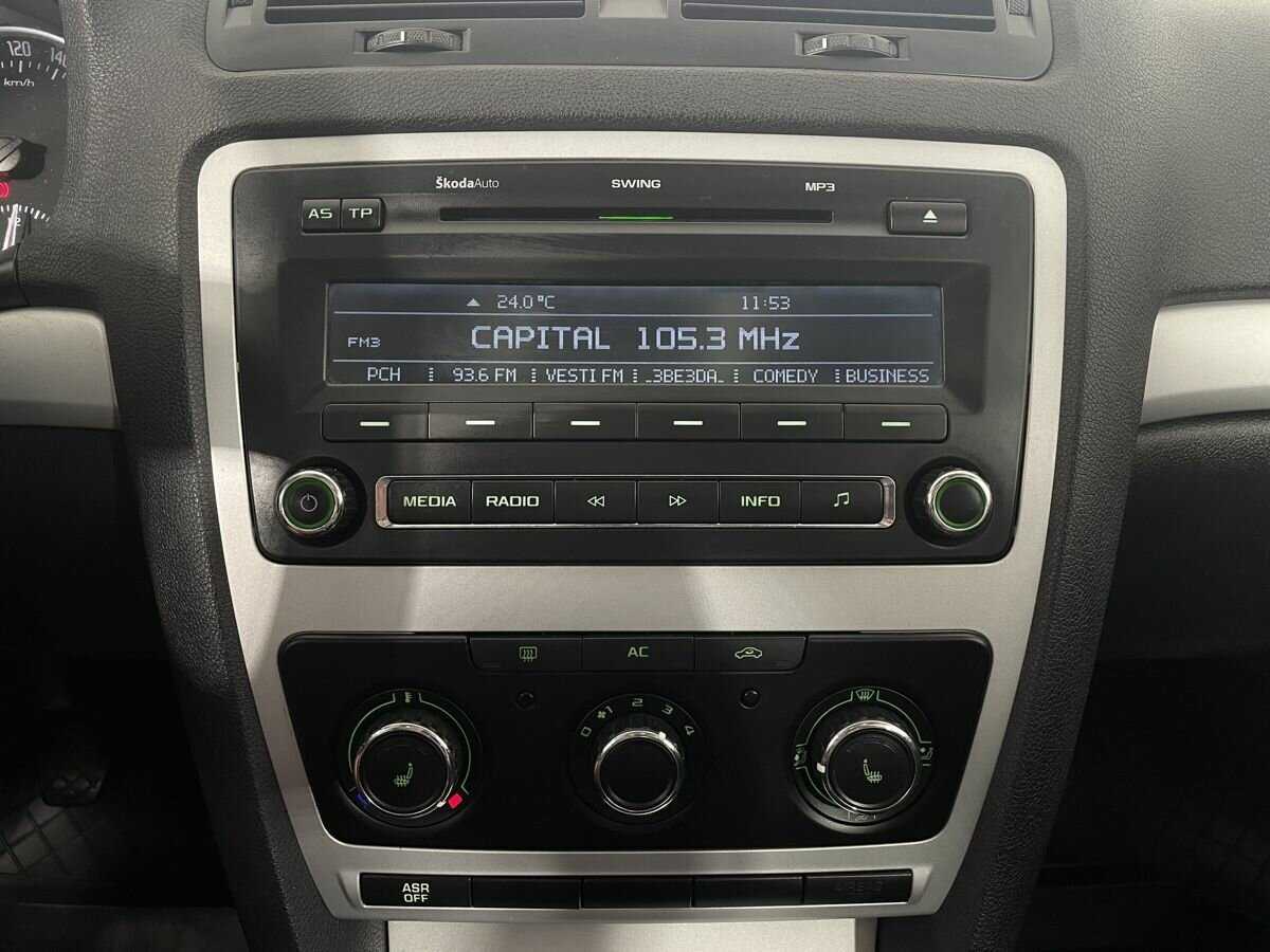 Skoda Octavia с пробегом — 2011 год. Фото: #11