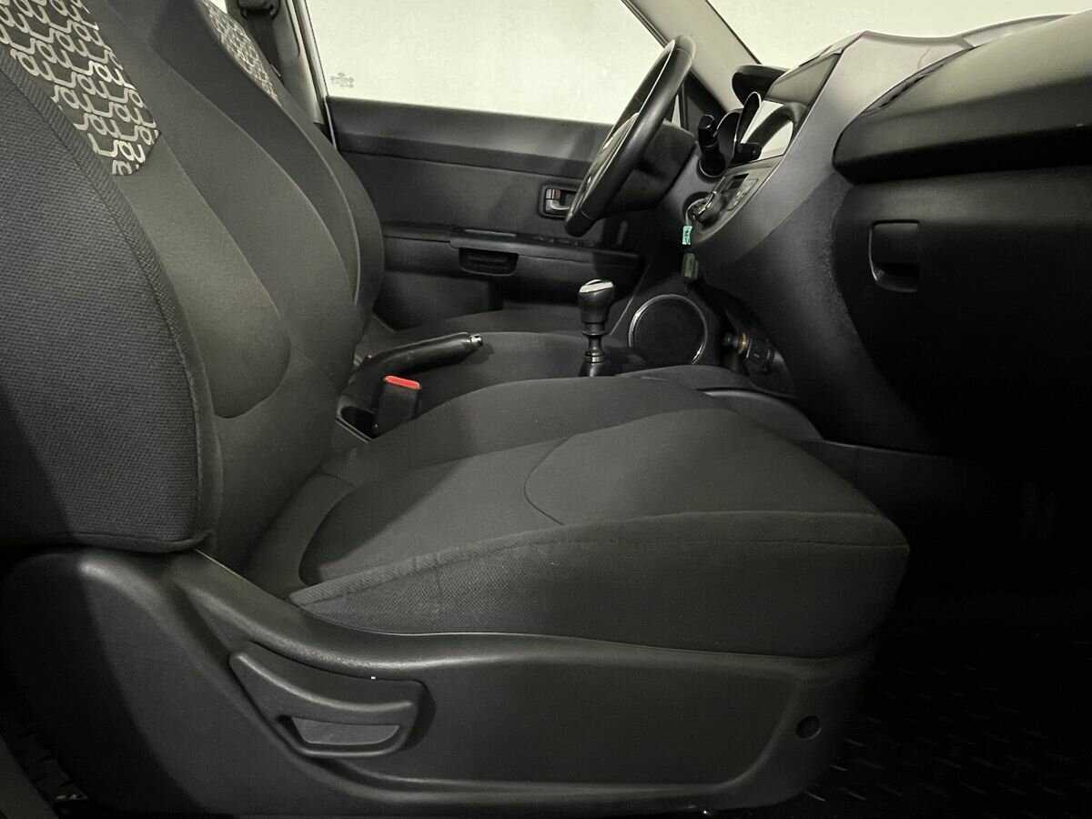 Kia Soul с пробегом — 2010 год. Фото: #13