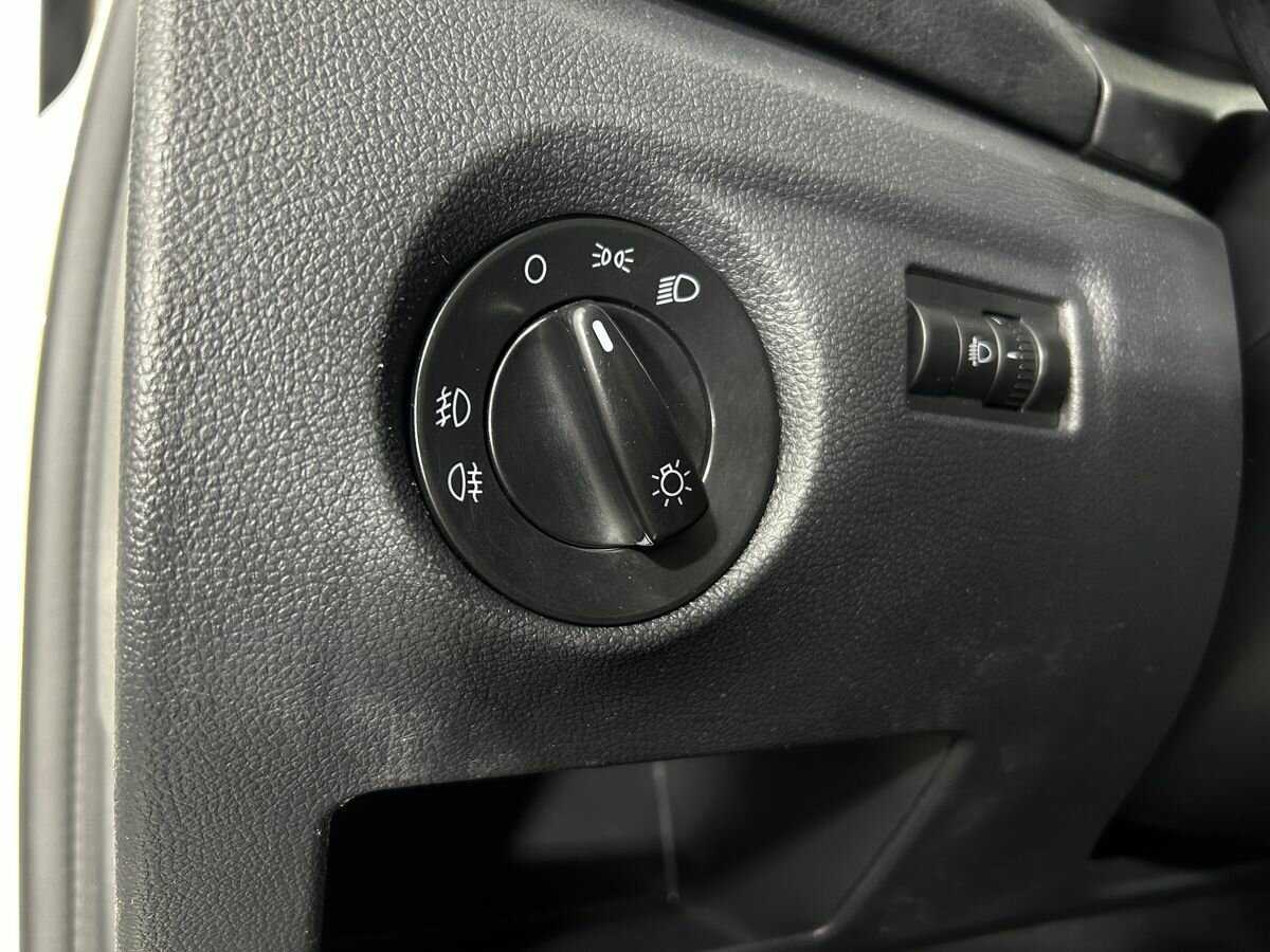 Skoda Fabia с пробегом — 2011 год. Фото: #8