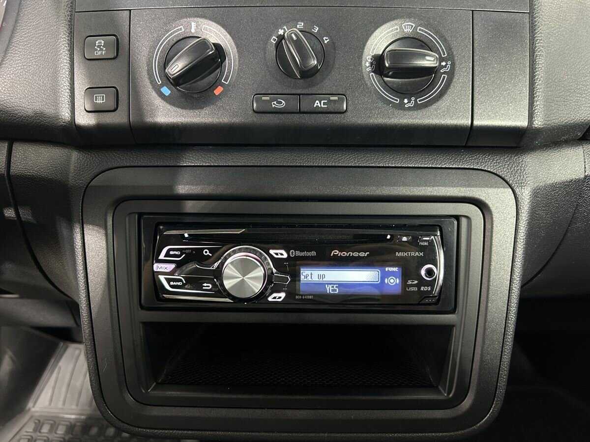 Skoda Fabia с пробегом — 2011 год. Фото: #11