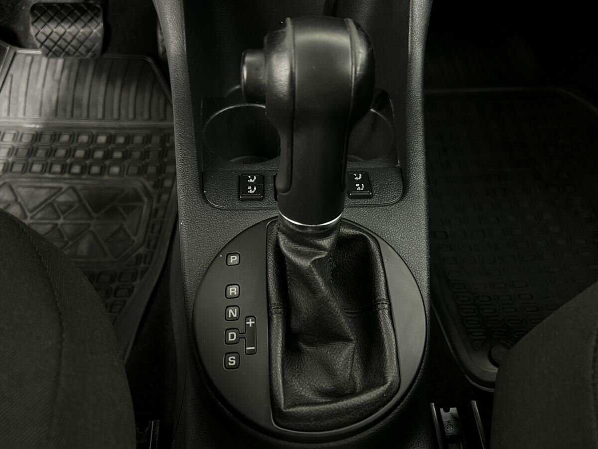 Skoda Fabia с пробегом — 2011 год. Фото: #12