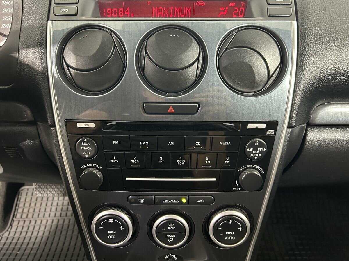 Mazda 6 с пробегом — 2005 год. Фото: #11