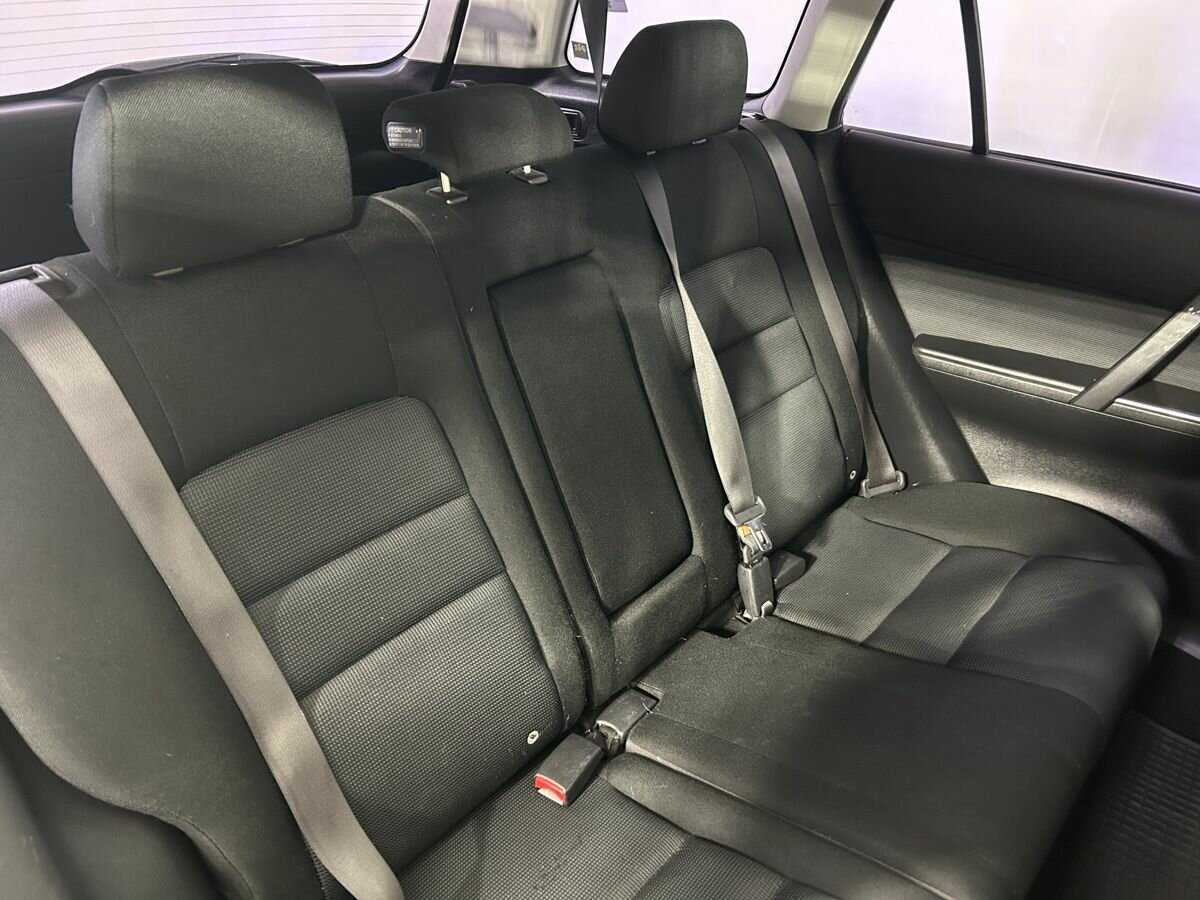 Mazda 6 с пробегом — 2005 год. Фото: #14