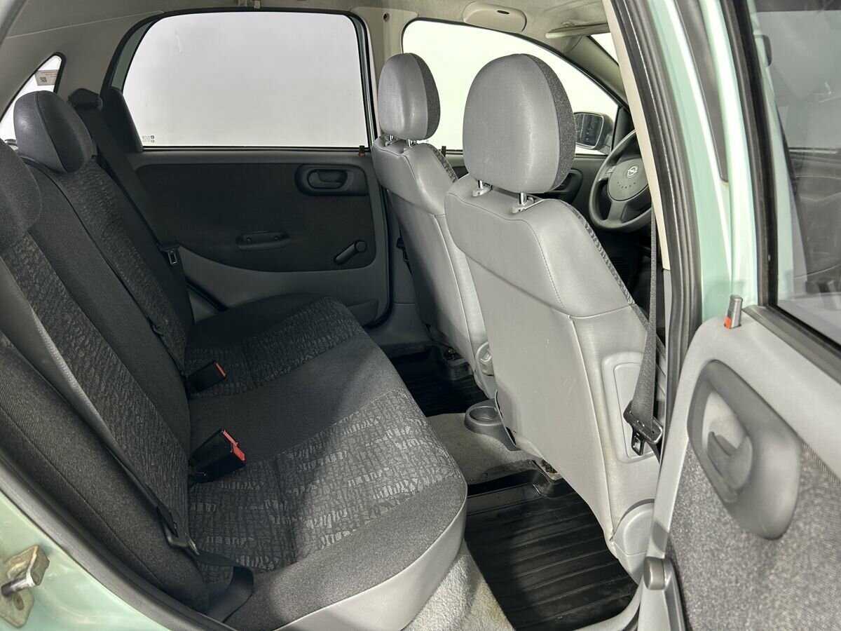 Opel Corsa с пробегом — 2001 год. Фото: #14