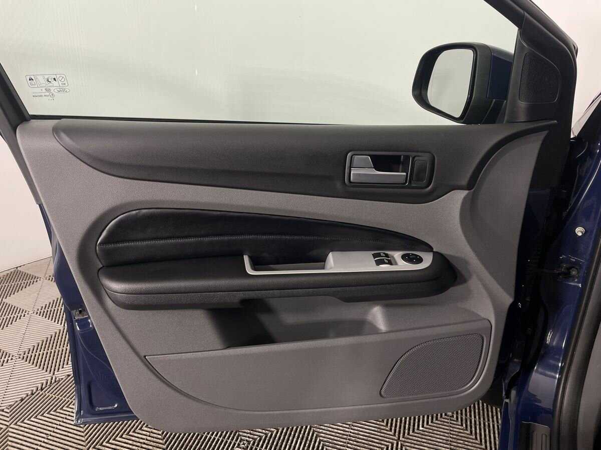 Ford Focus с пробегом — 2008 год. Фото: #7