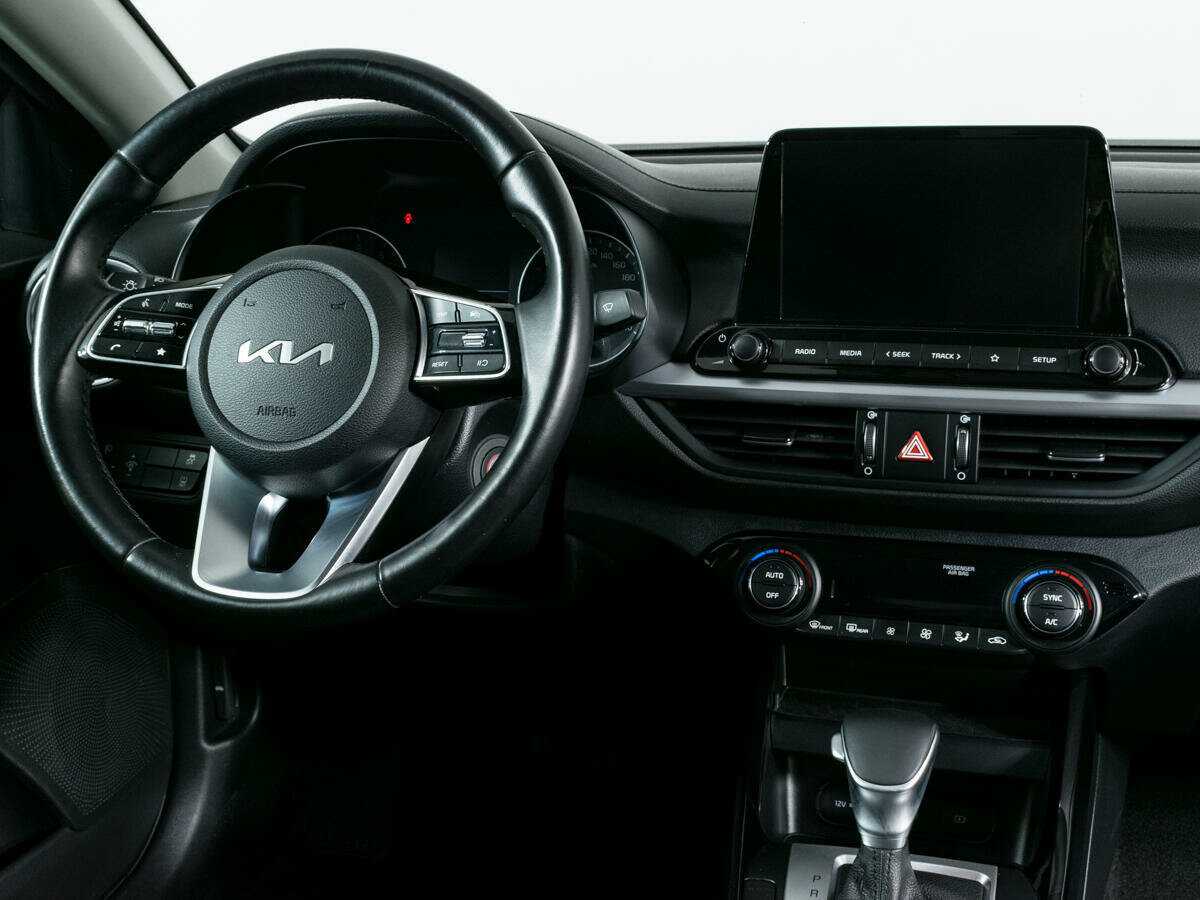 Kia Cerato с пробегом — 2022 год. Фото: #10