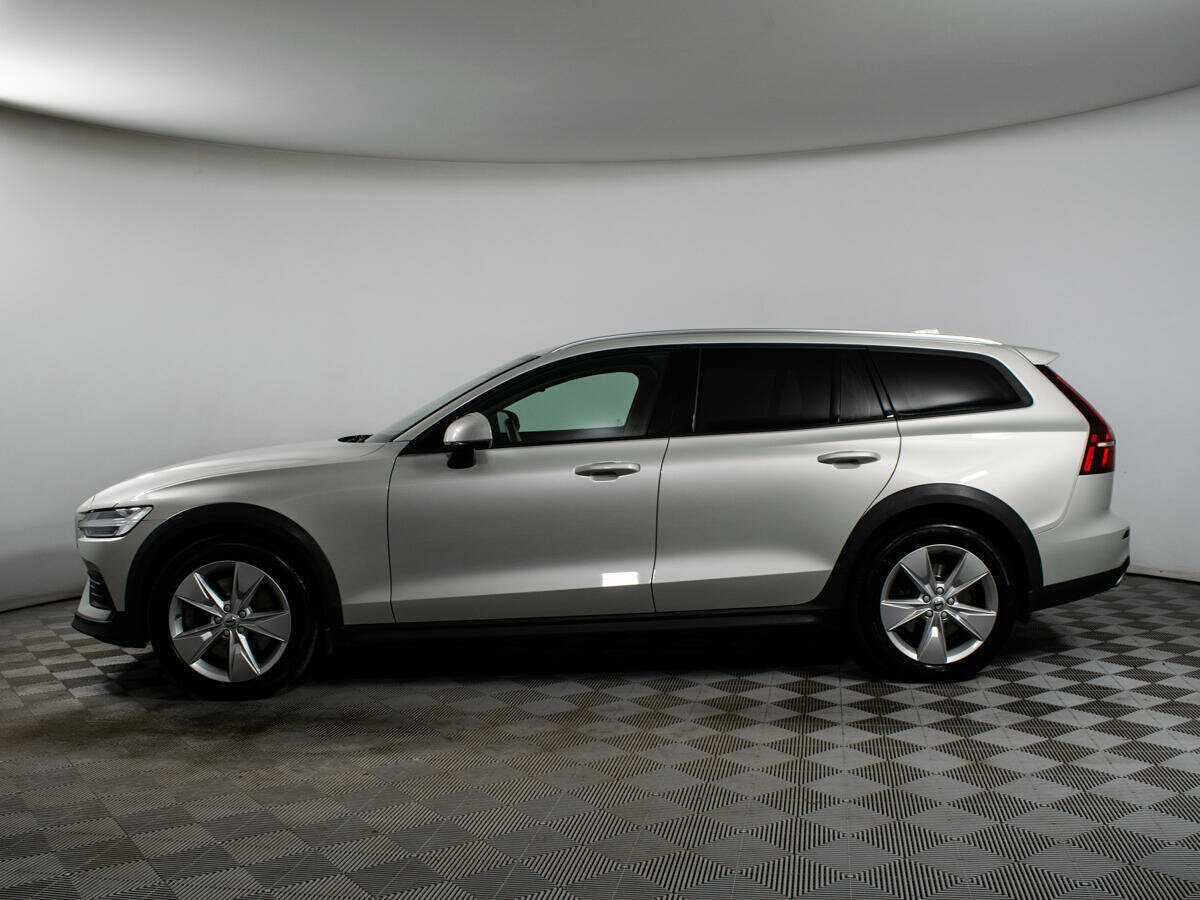 Volvo V60 Cross Country с пробегом — 2019 год. Фото: #7
