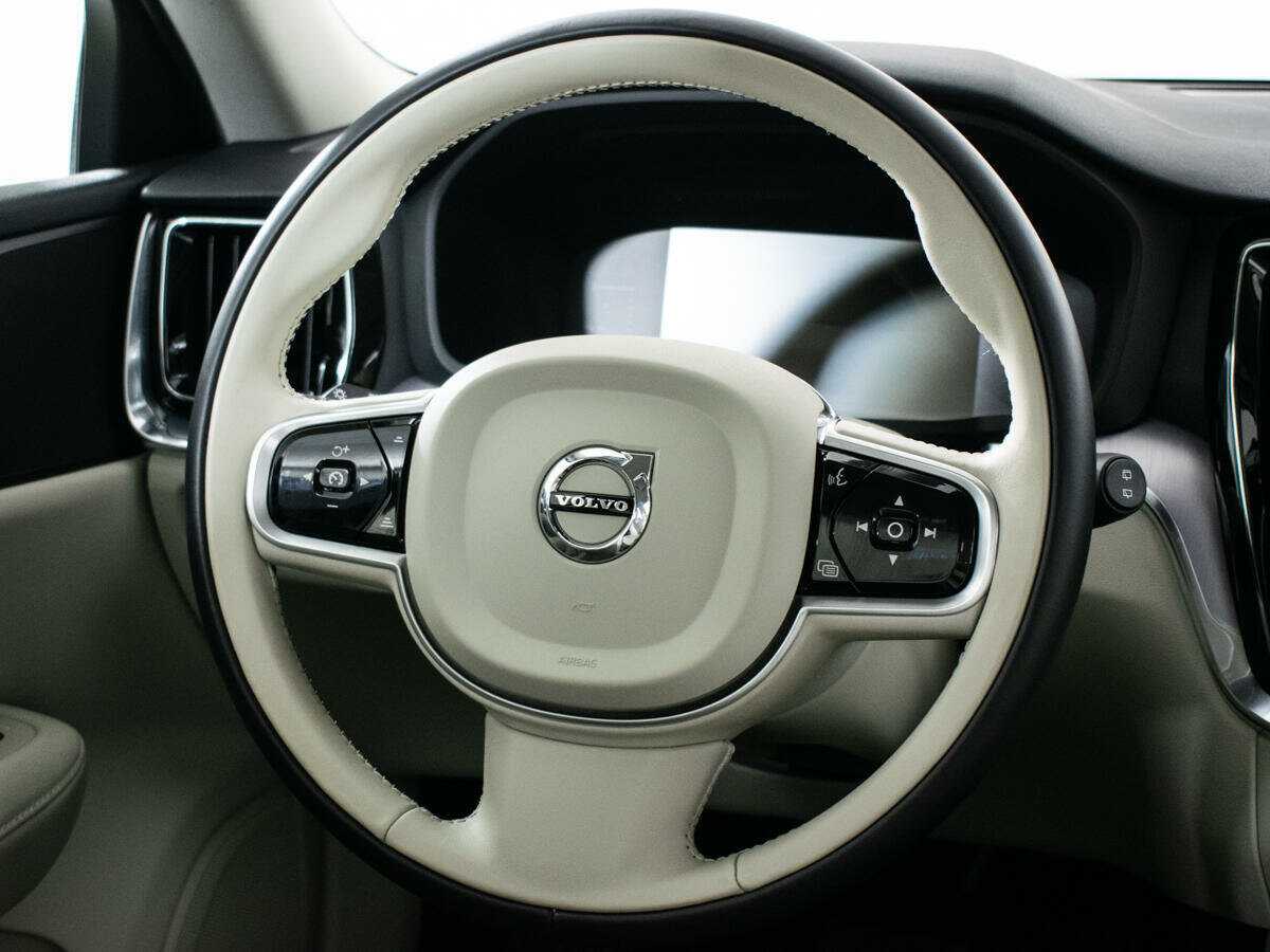Volvo V60 Cross Country с пробегом — 2019 год. Фото: #14