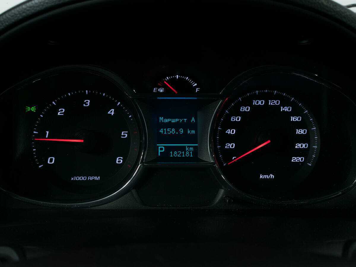 Chevrolet Captiva с пробегом — 2014 год. Фото: #10