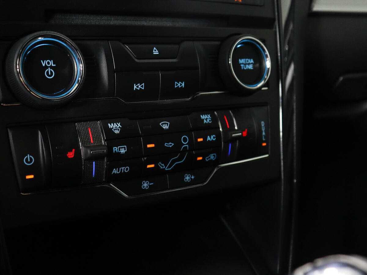 Ford Explorer с пробегом — 2017 год. Фото: #14