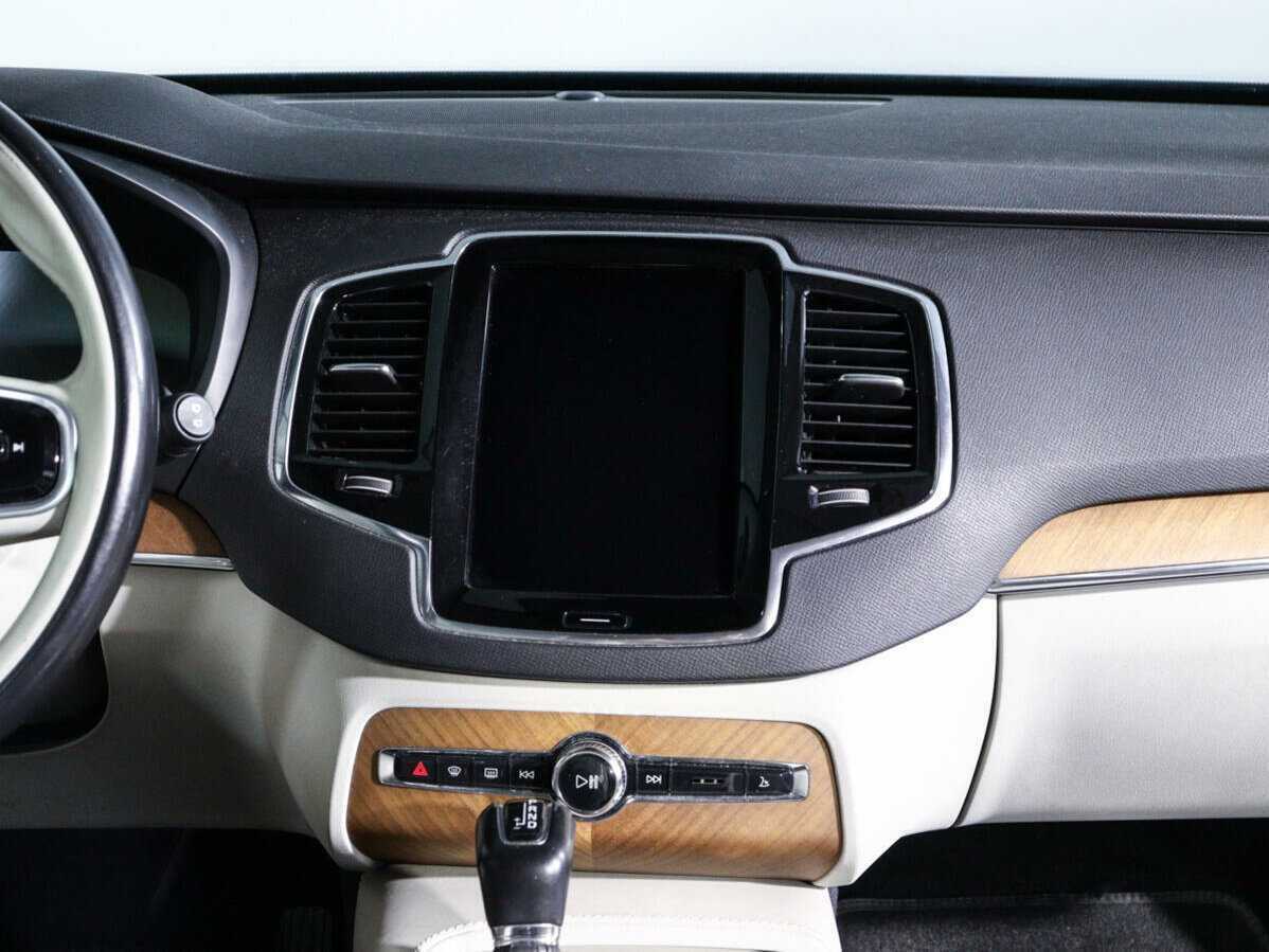 Volvo XC90 с пробегом — 2017 год. Фото: #12