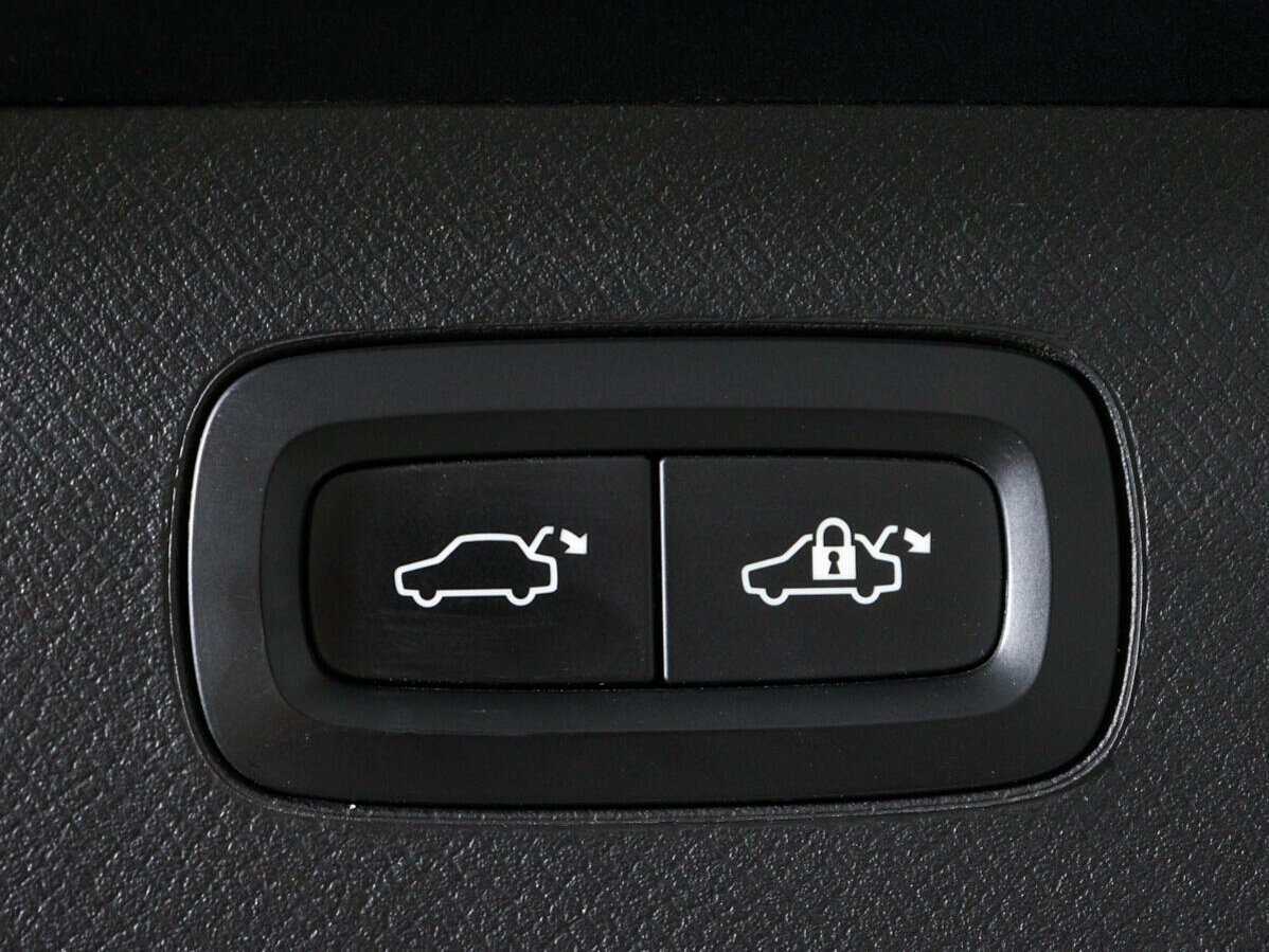 Volvo XC90 с пробегом — 2017 год. Фото: #15