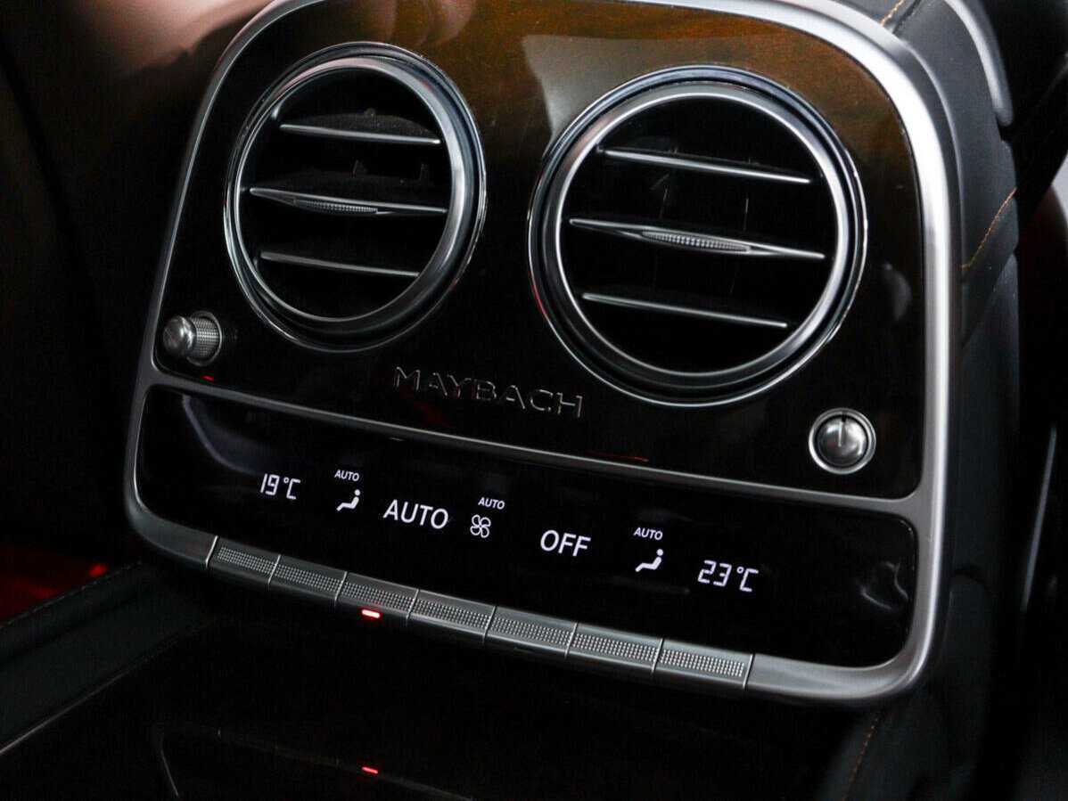 Mercedes-Benz Maybach S-Класс с пробегом — 2015 год. Фото: #11