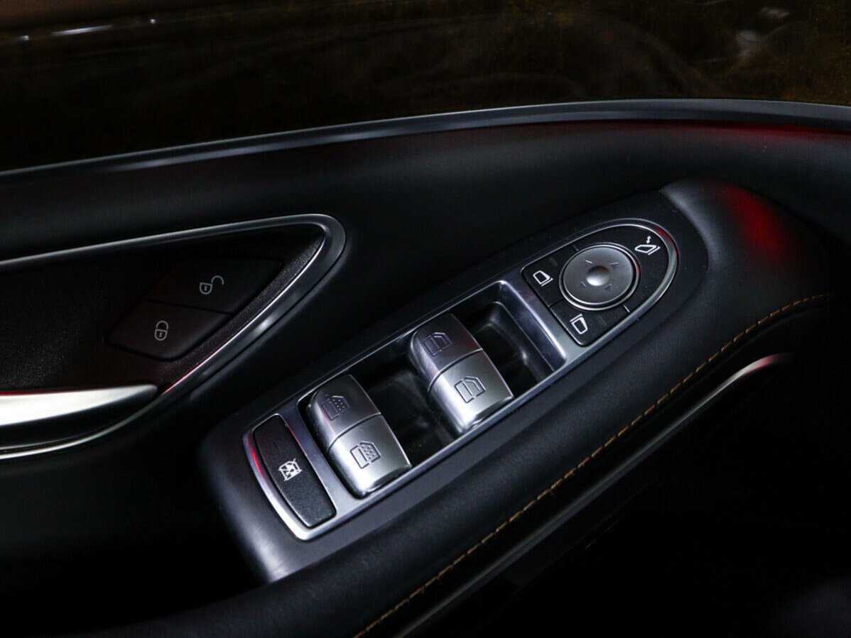 Mercedes-Benz Maybach S-Класс с пробегом — 2015 год. Фото: #28