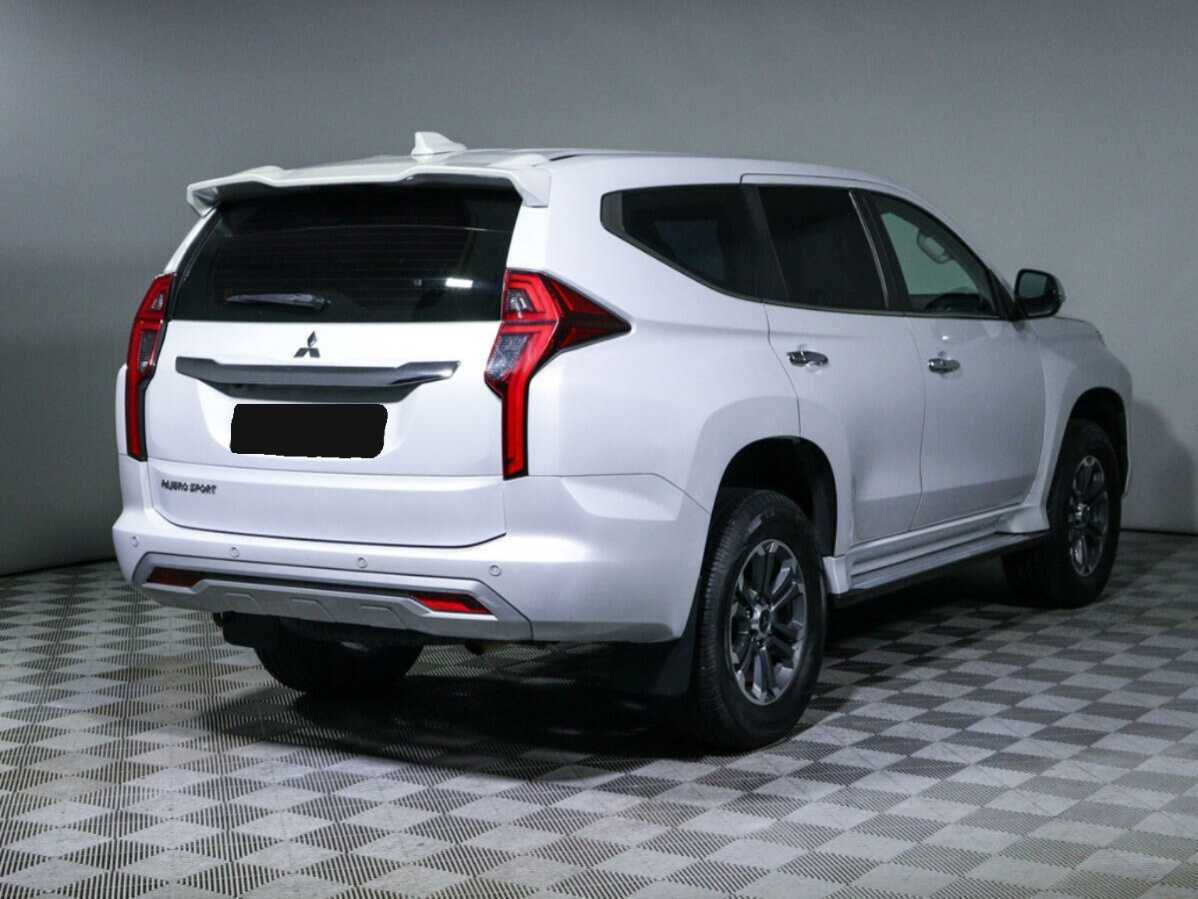 Mitsubishi Pajero Sport с пробегом — 2020 год. Фото: #3