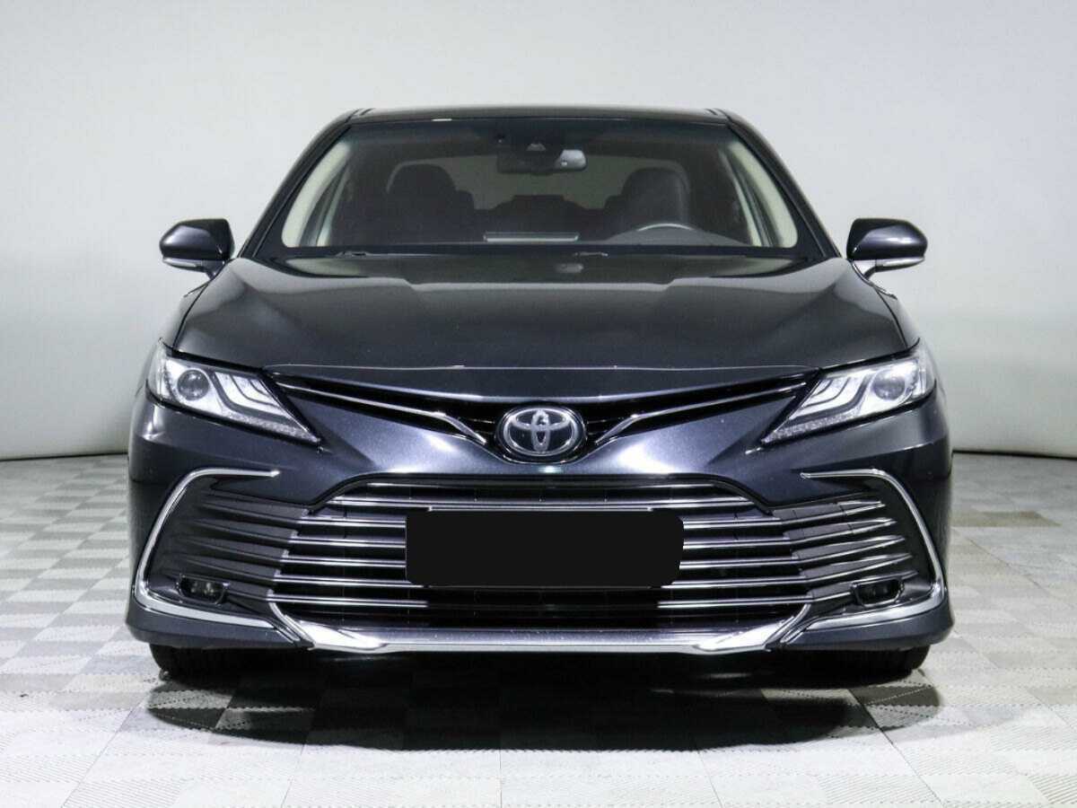 Toyota Camry с пробегом — 2023 год. Фото: #1