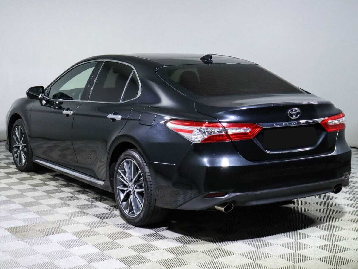 Toyota Camry с пробегом — 2023 год. Фото: #6