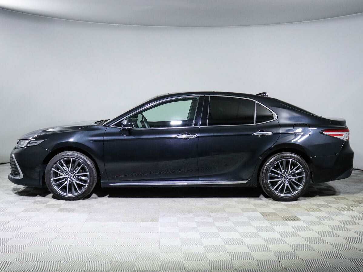 Toyota Camry с пробегом — 2023 год. Фото: #7