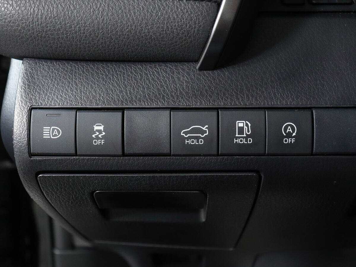 Toyota Camry с пробегом — 2023 год. Фото: #15