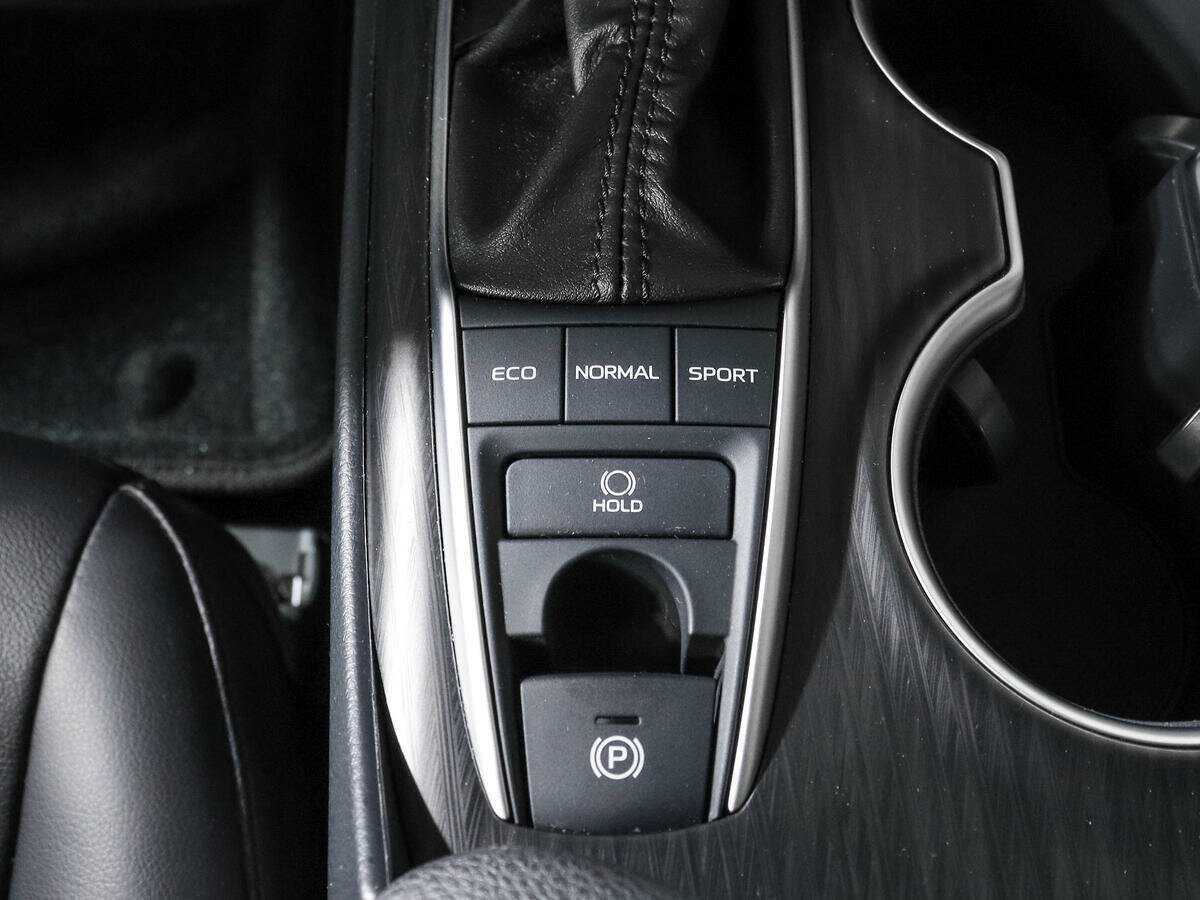 Toyota Camry с пробегом — 2023 год. Фото: #16