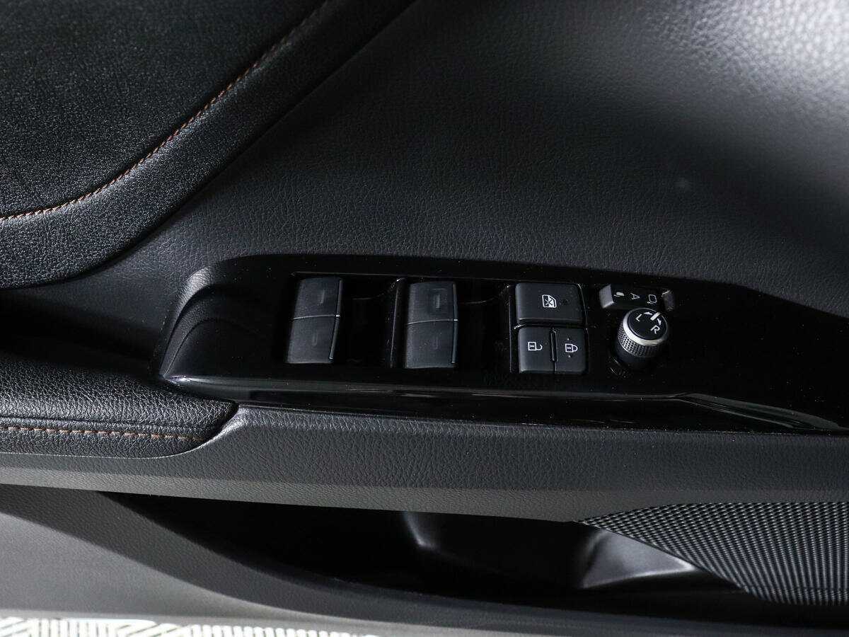 Toyota Camry с пробегом — 2023 год. Фото: #18