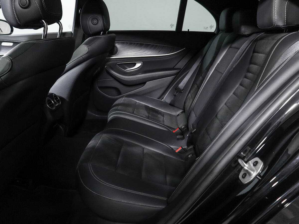 Mercedes-Benz E-Класс с пробегом — 2020 год. Фото: #9